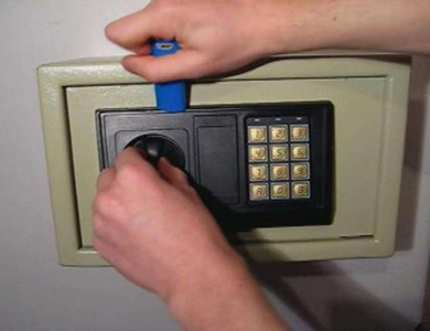 覃塘24小时上门开锁公司