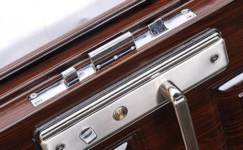 覃塘24小时上门开锁公司