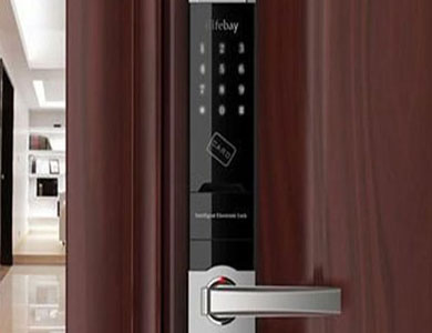 覃塘24小时上门开锁公司